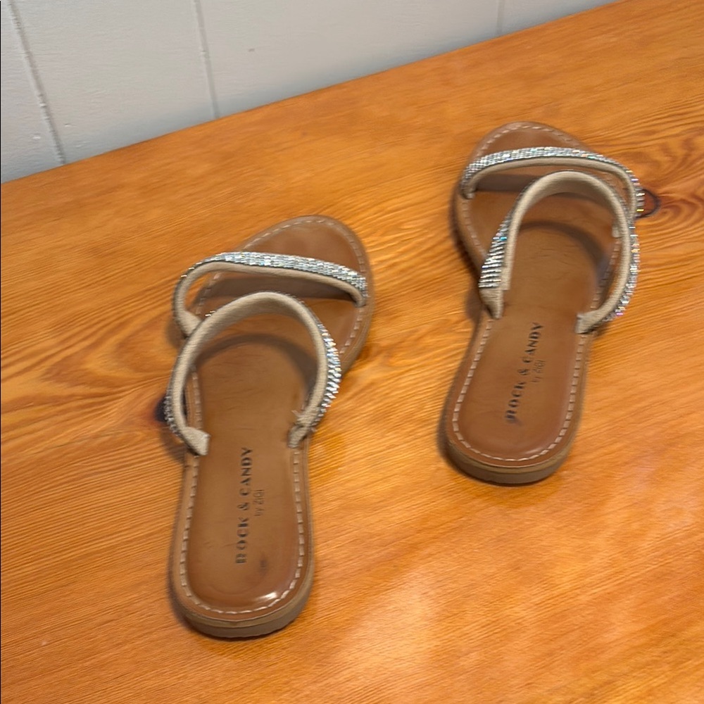 Rock & Candy Tan Silver Sandals Casual Slip-On